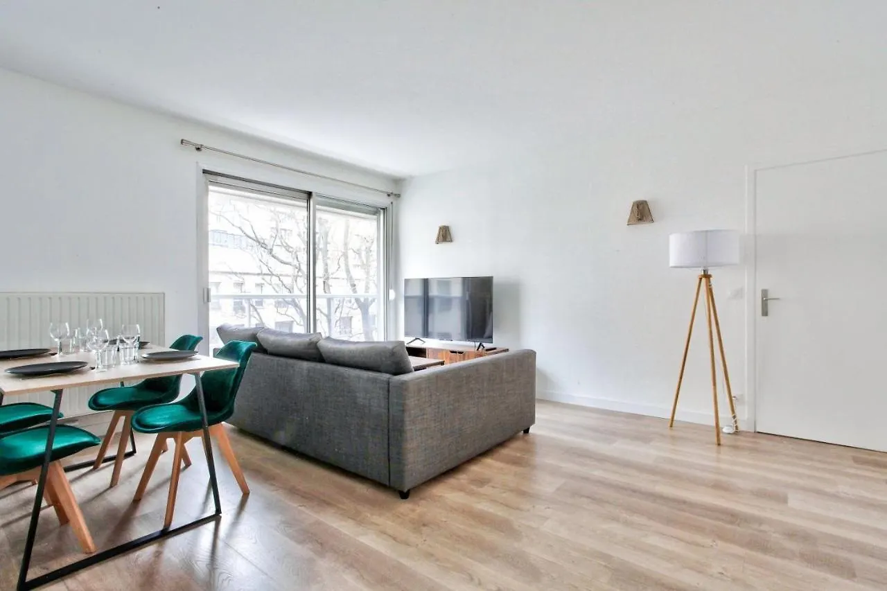 Appartement Quartier Pantheon Free Netflix パリ